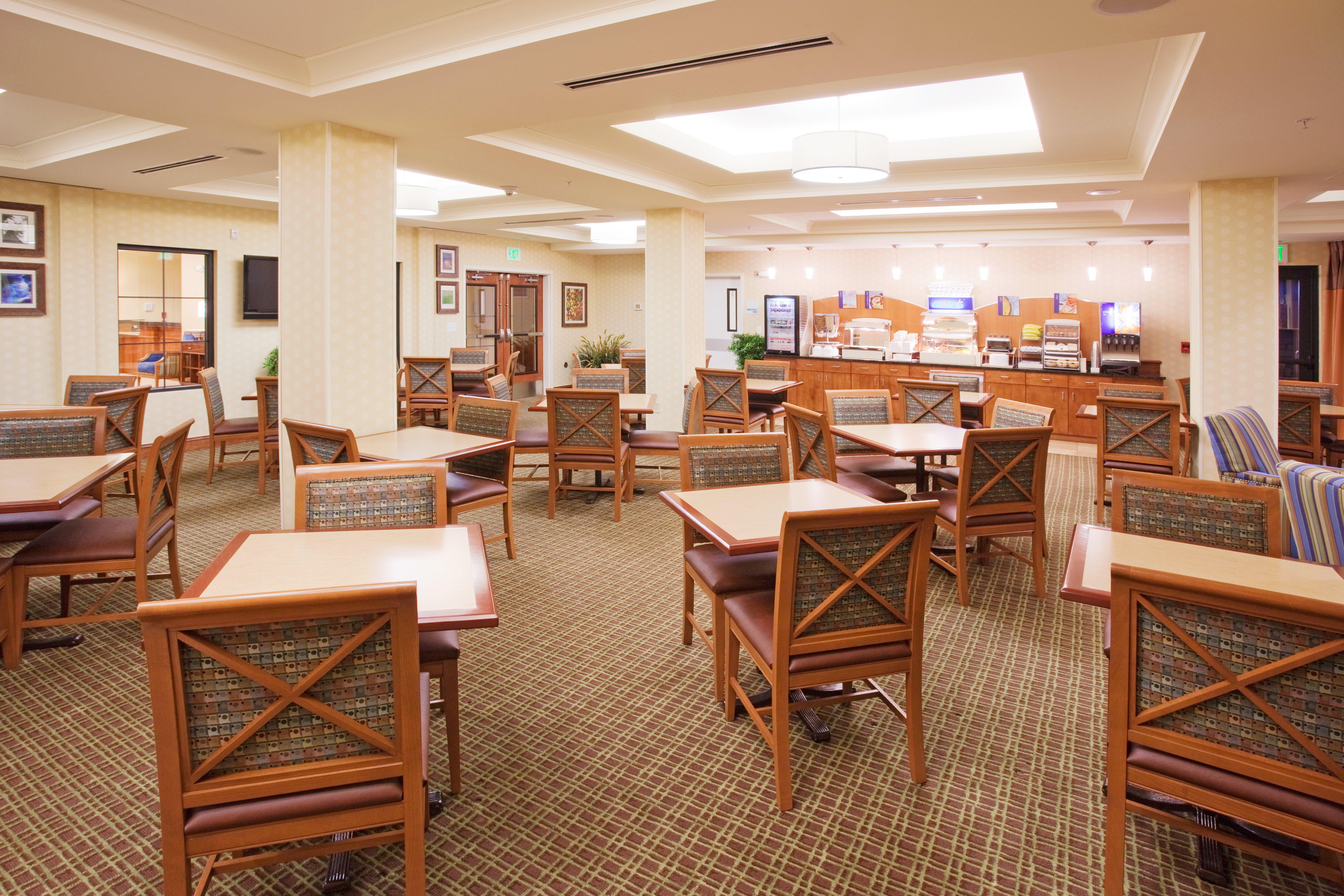 Holiday Inn Express & Suites Denver Airport By Ihg Esterno foto